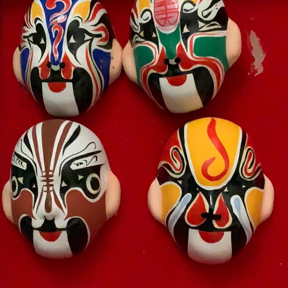 Vintage 6 Chinese “Hand Painted”Porcelain Opera Masks - Picture 4 of 5